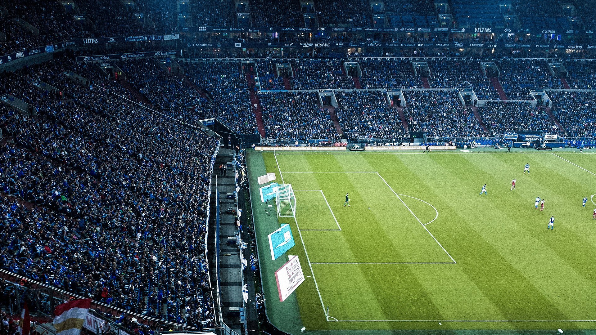 皮特·卡普尔在橄榄球锦标赛中的精彩表现，闪耀赛场，卡尔文皮特